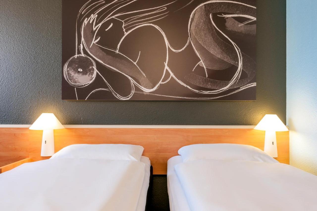 Отель Ibis Montelimar Nord Saulce-sur-Rhone Экстерьер фото