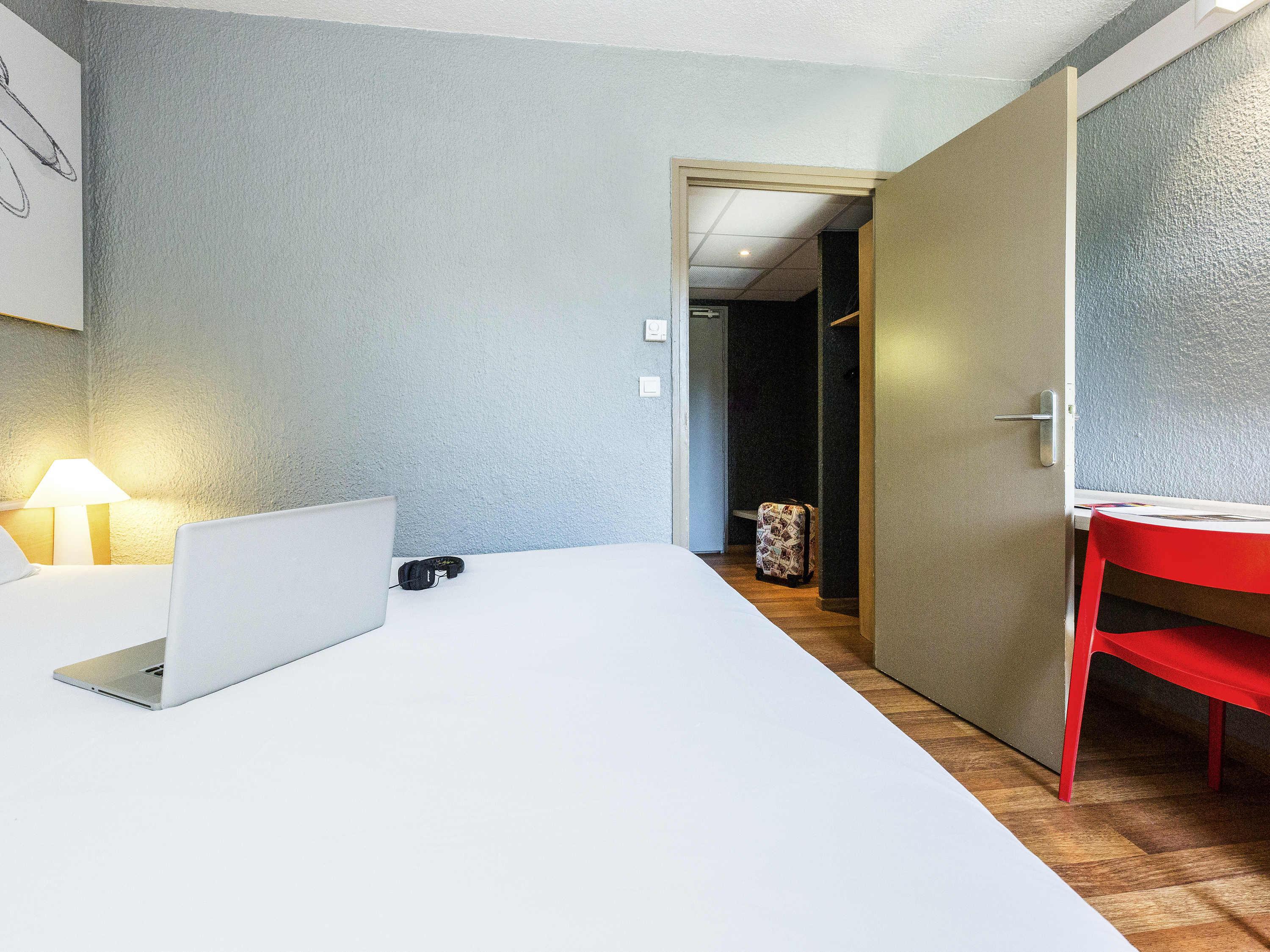 Отель Ibis Montelimar Nord Saulce-sur-Rhone Экстерьер фото
