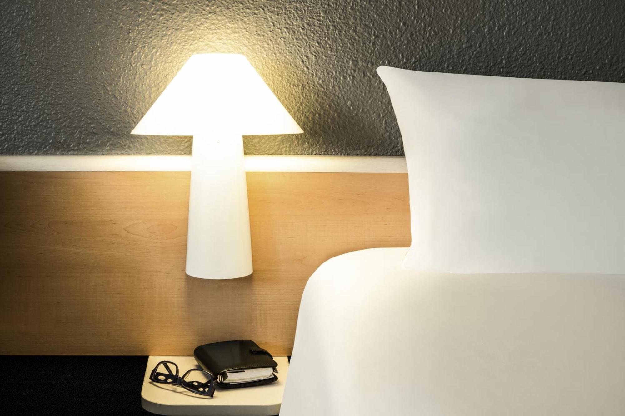 Отель Ibis Montelimar Nord Saulce-sur-Rhone Номер фото