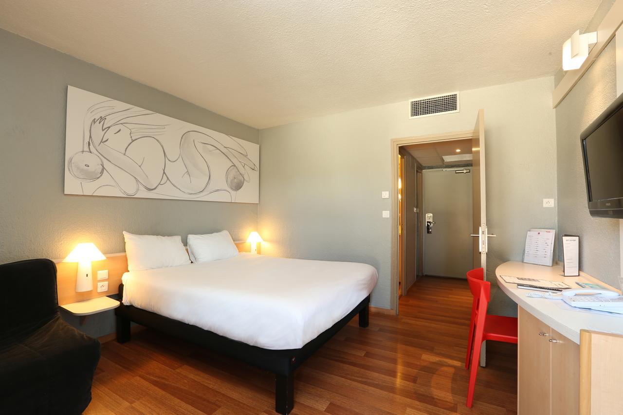 Отель Ibis Montelimar Nord Saulce-sur-Rhone Экстерьер фото